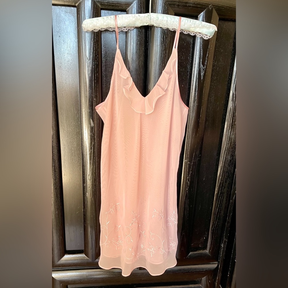 Valerie Stevens nightgown, size medium